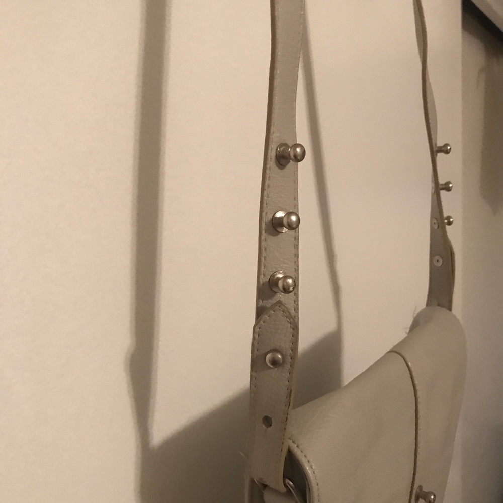 Gray Handbag - Picture 2 of 3